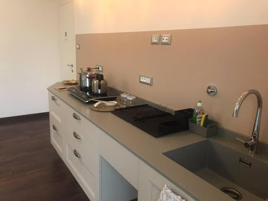 Zenzero & Cannella Boutique Rooms Триест Экстерьер фото