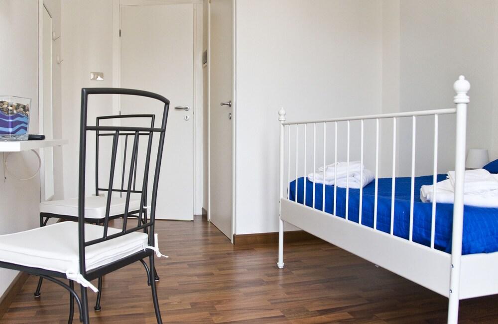 Zenzero & Cannella Boutique Rooms Триест Экстерьер фото
