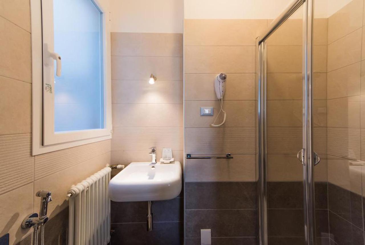 Zenzero & Cannella Boutique Rooms Триест Экстерьер фото
