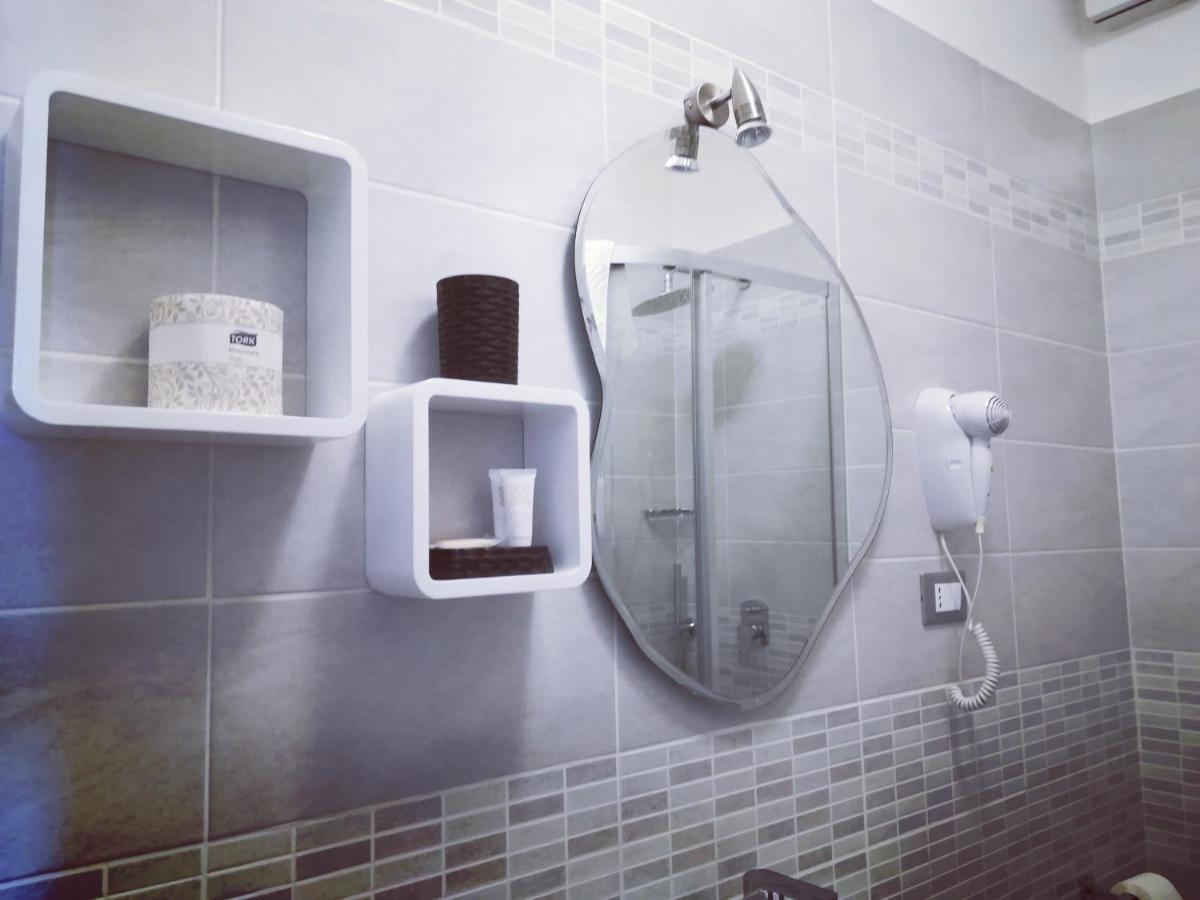 Zenzero & Cannella Boutique Rooms Триест Экстерьер фото